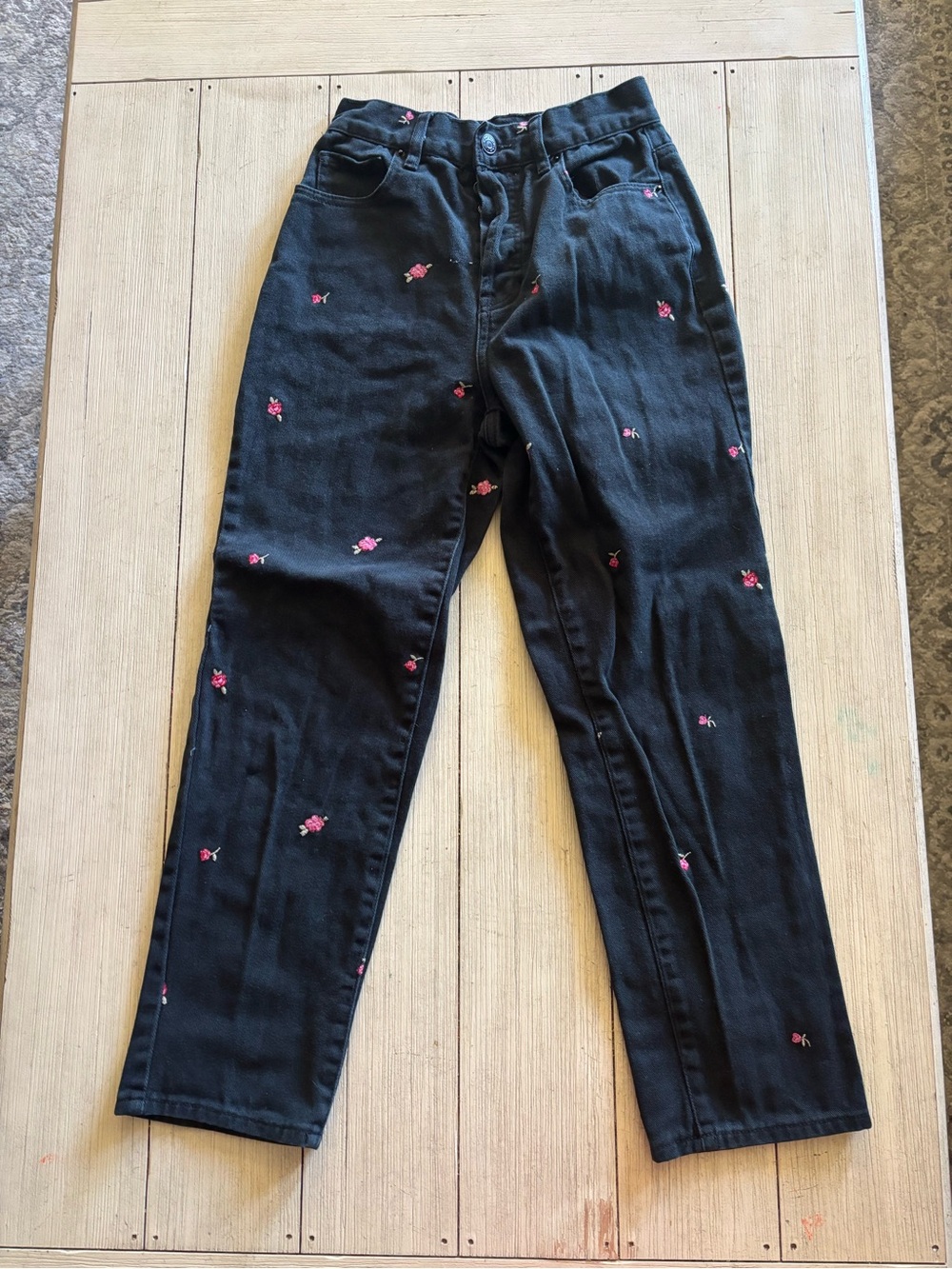 PacSun Size 24 Juniors Black Embroidered Floral High Rise Straight Jeans